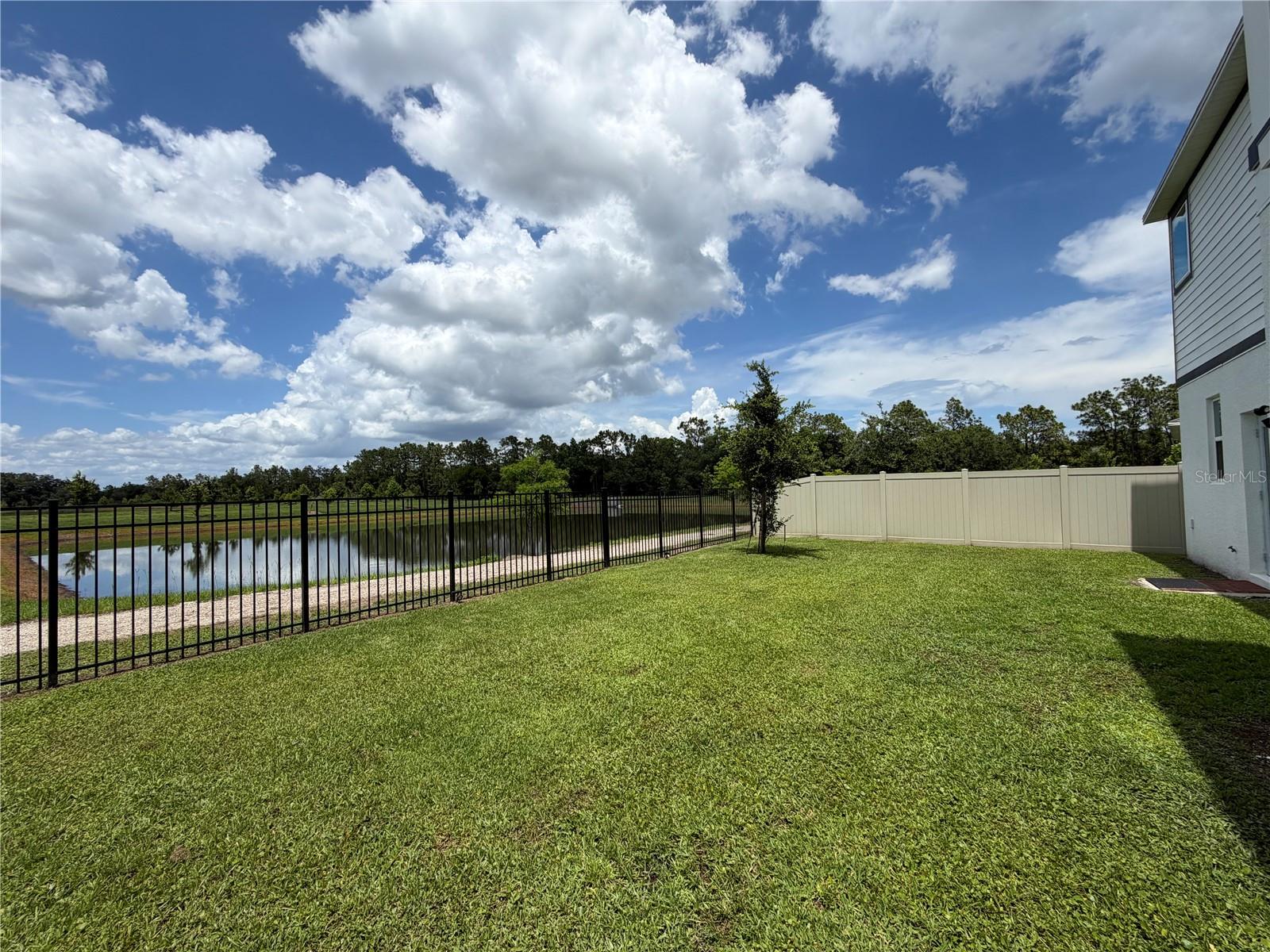 EDEN AT CROSS PRAIRIE - Residential