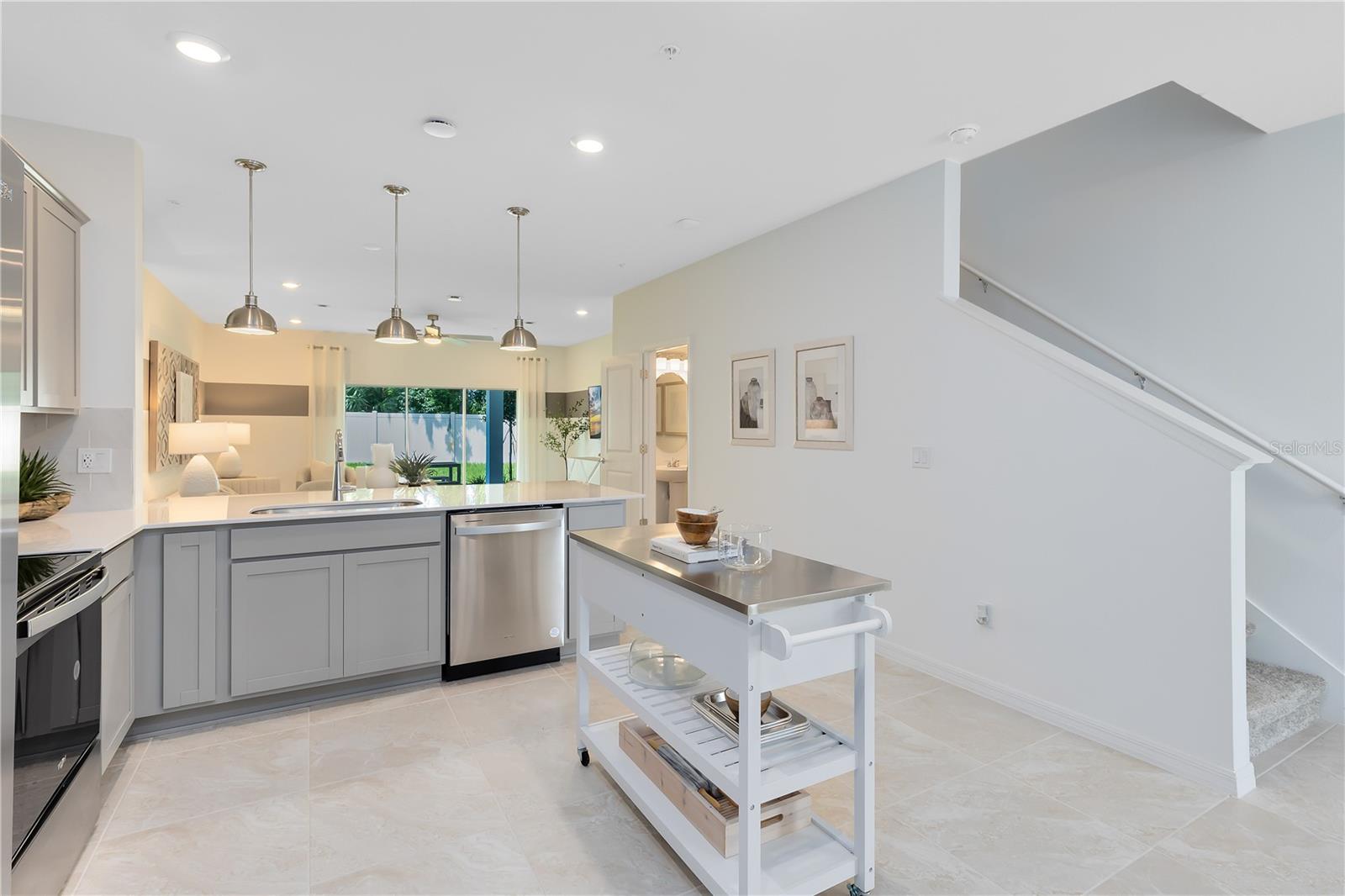 SUNRISE ESTATES - Residential