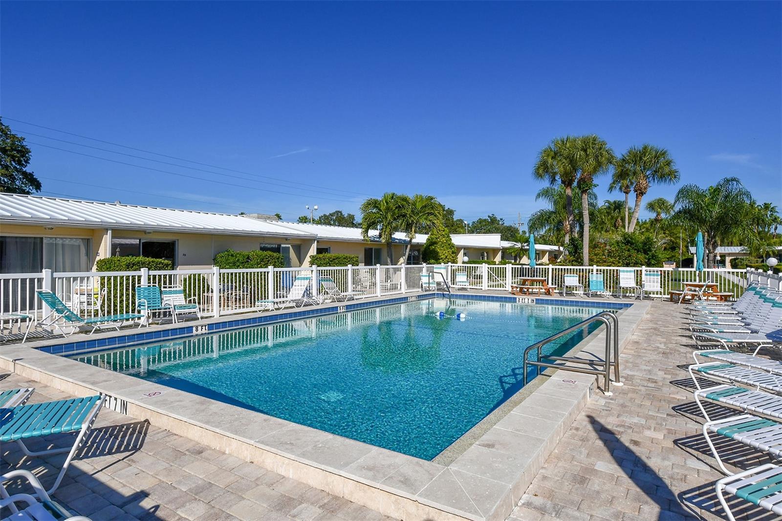 JAMAICA ROYALE - Residential