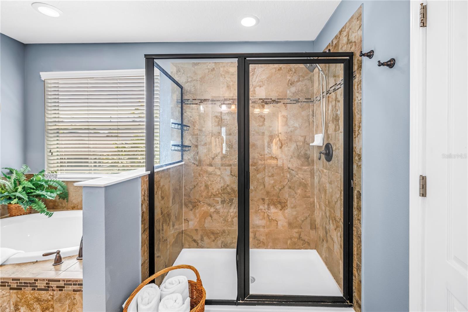 EDINA GARDEN OF EDEN - Residential