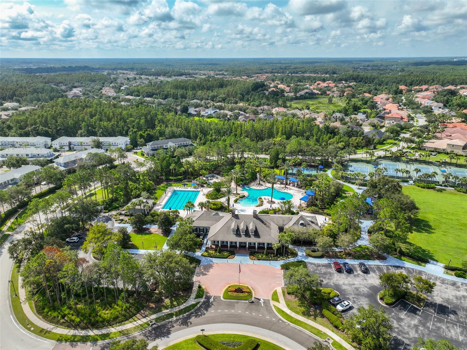 GRAND HAMPTON PH 5 - Residential