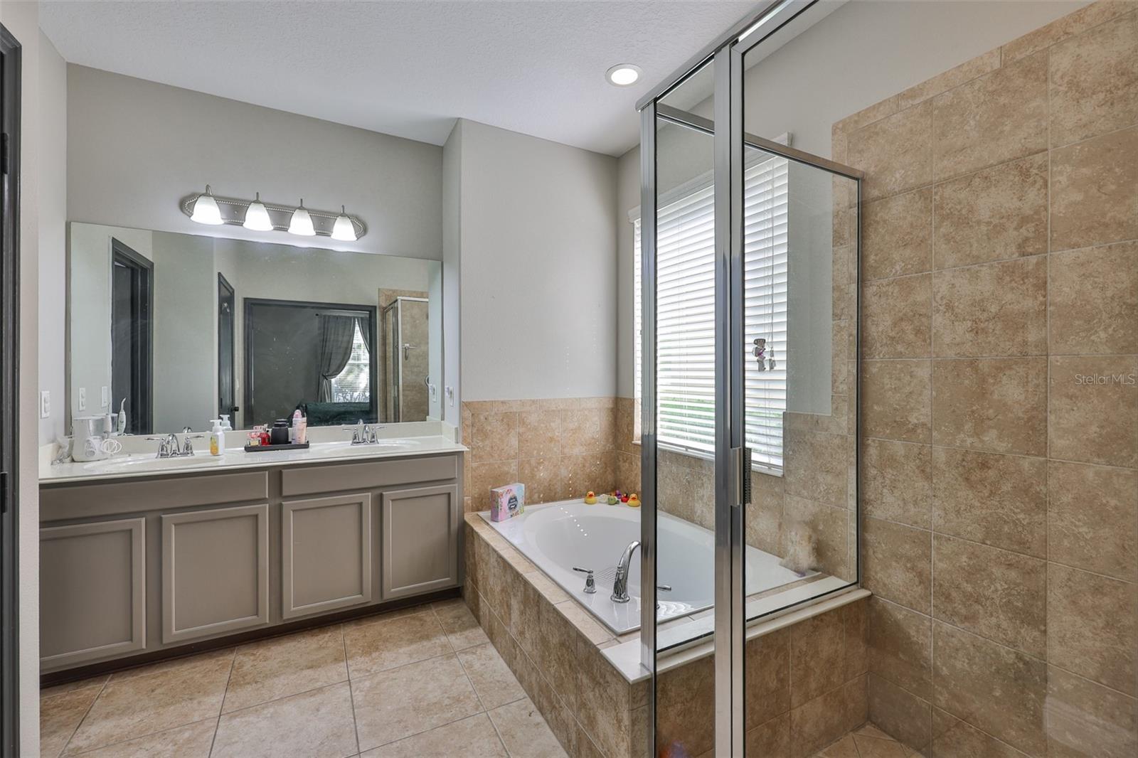 GRAND HAMPTON PH 5 - Residential