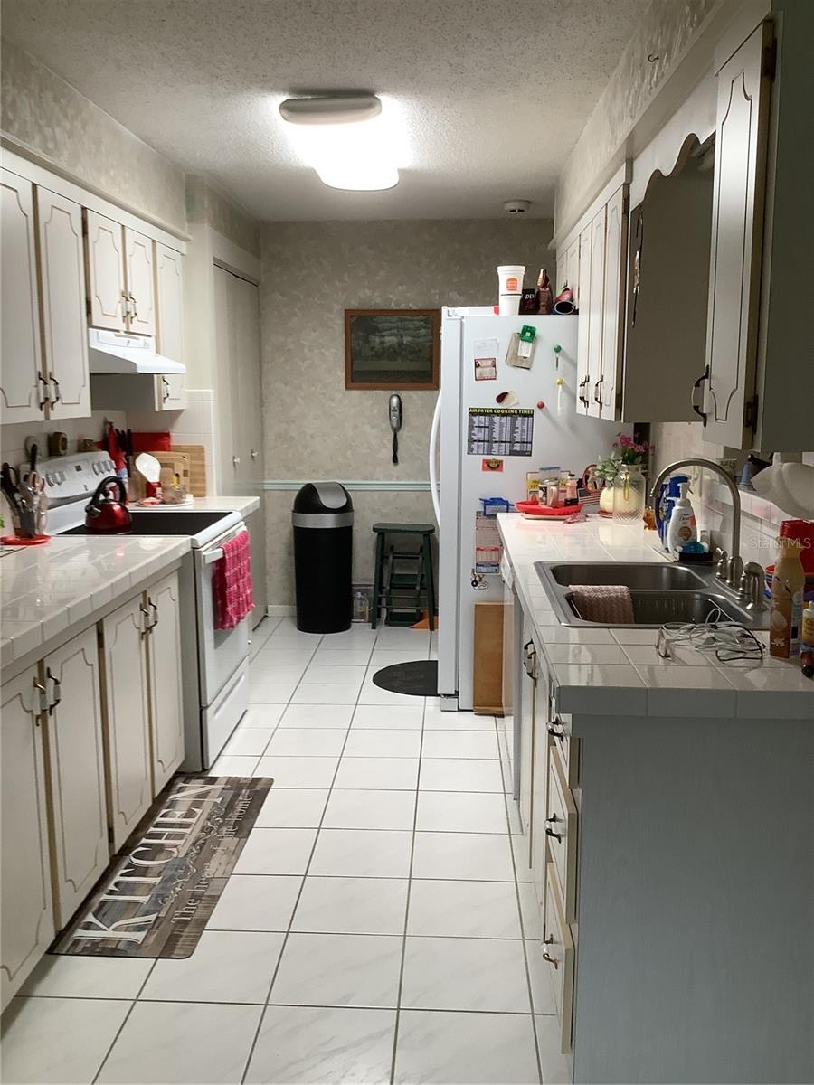RIDGE MANOR WEST - Residential