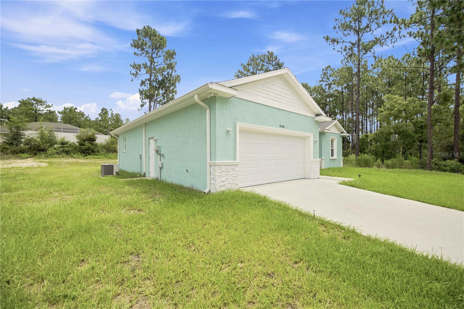 MARION OAKS UN 11 - Residential Lease