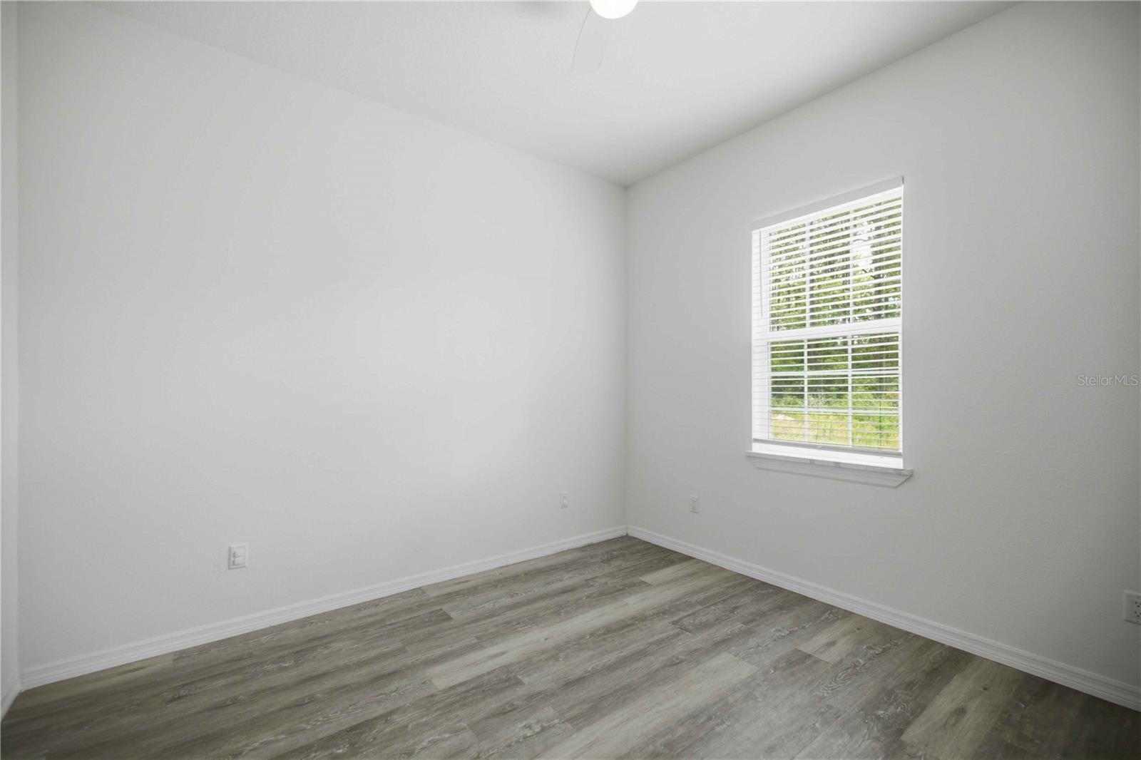 MARION OAKS UN 11 - Residential Lease
