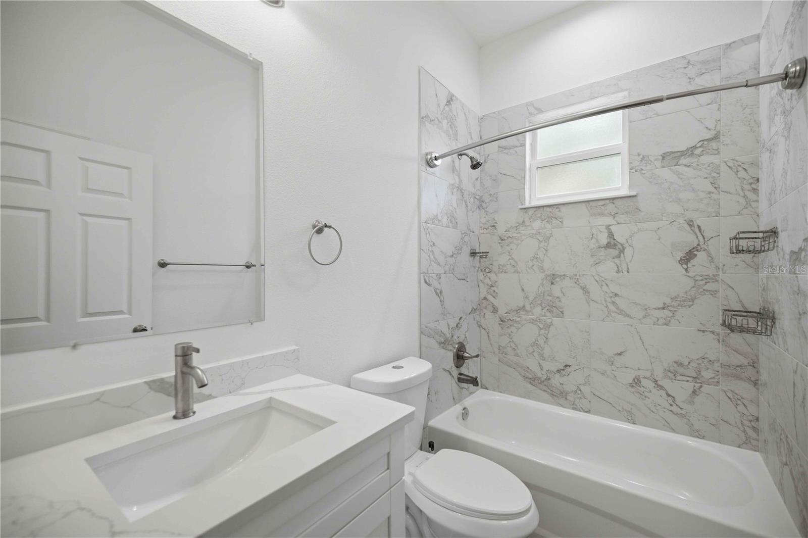 MARION OAKS UN 11 - Residential Lease