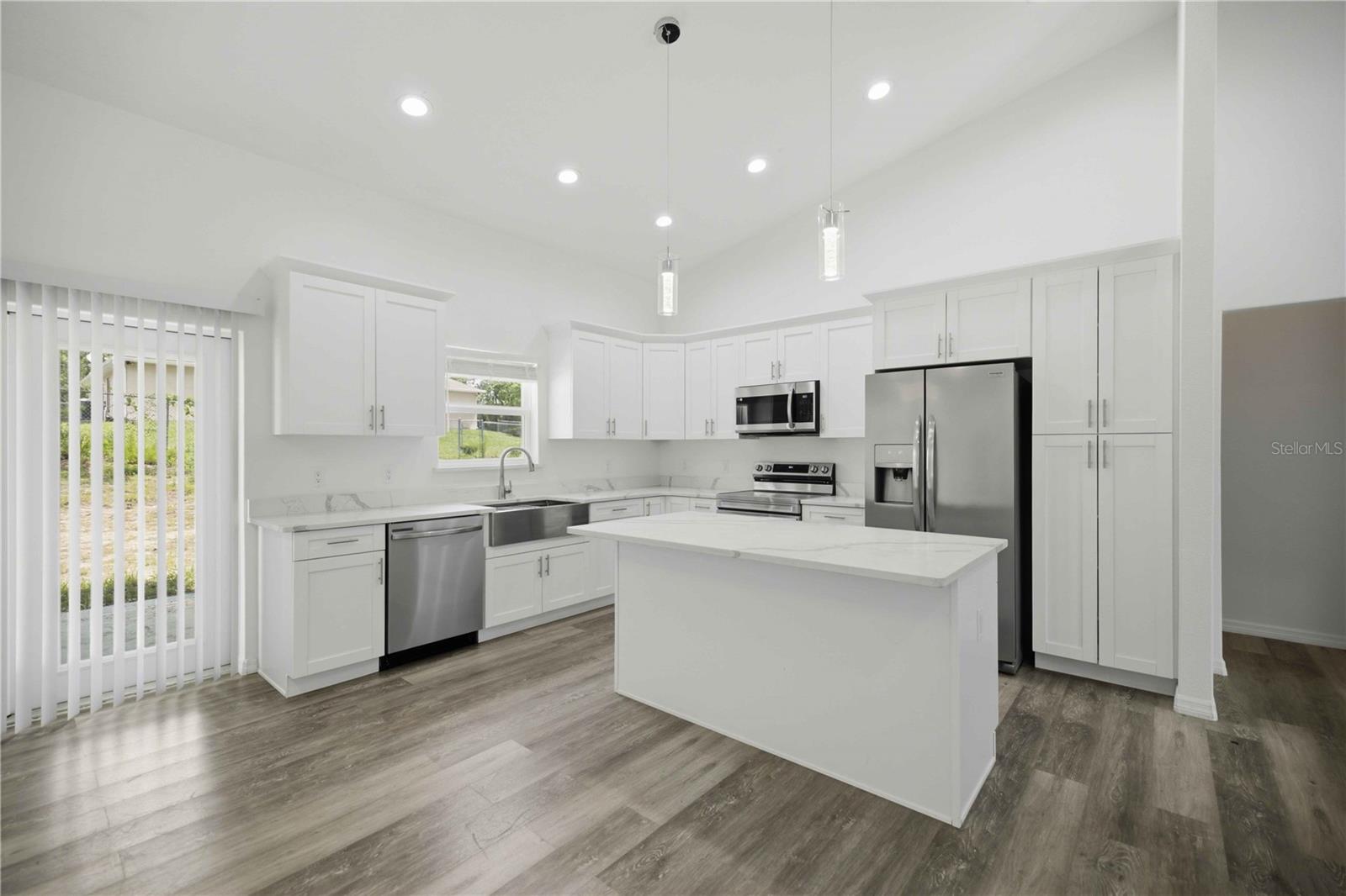 MARION OAKS UN 11 - Residential Lease