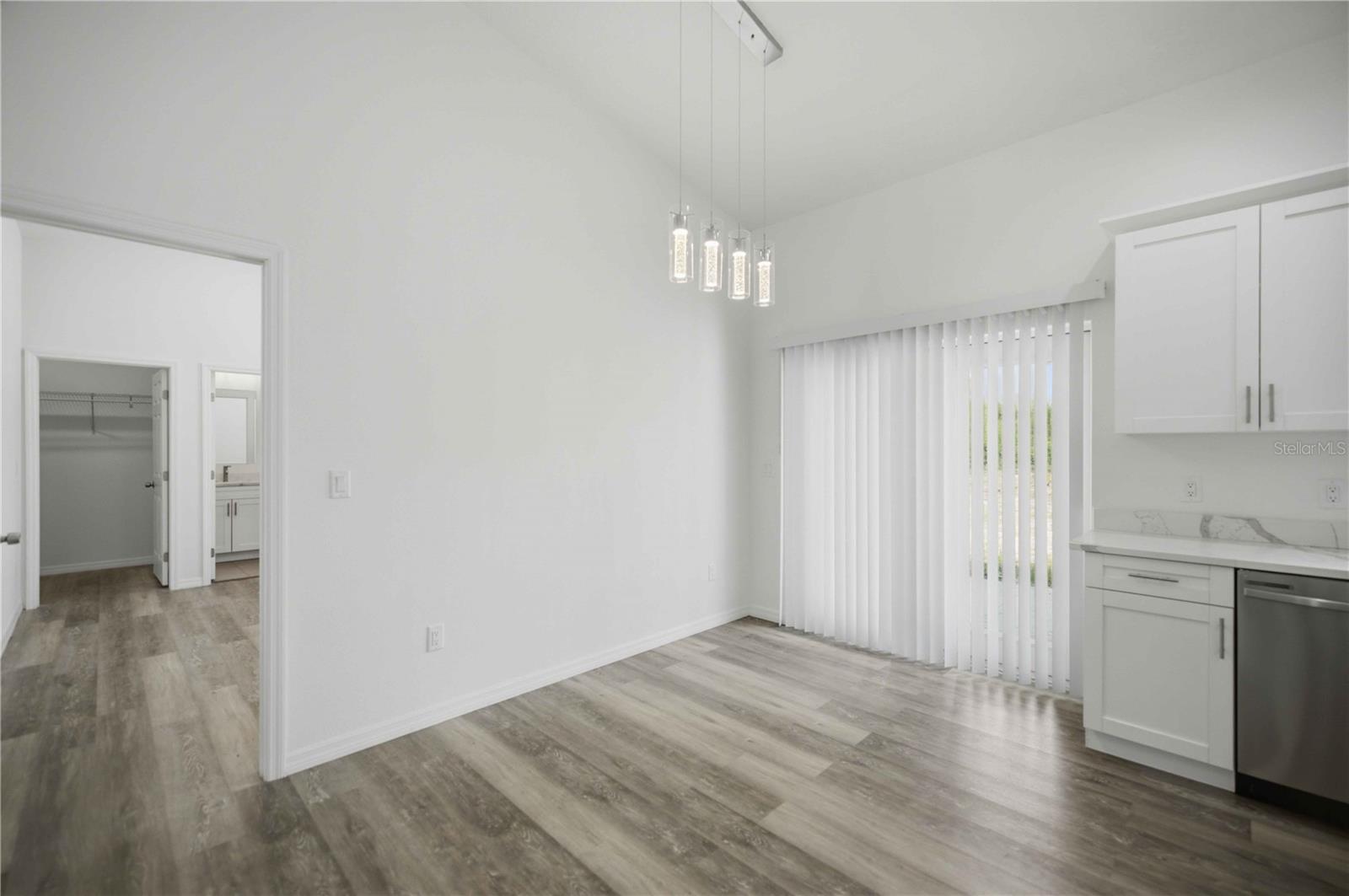 MARION OAKS UN 11 - Residential Lease