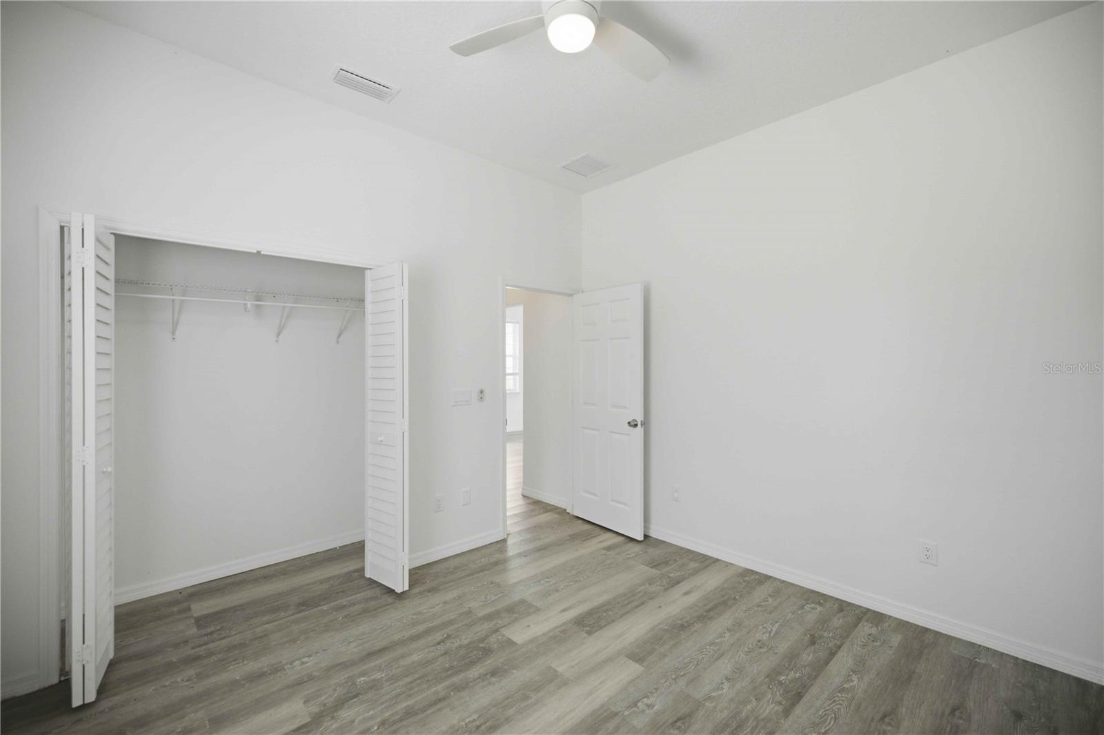 MARION OAKS UN 11 - Residential Lease