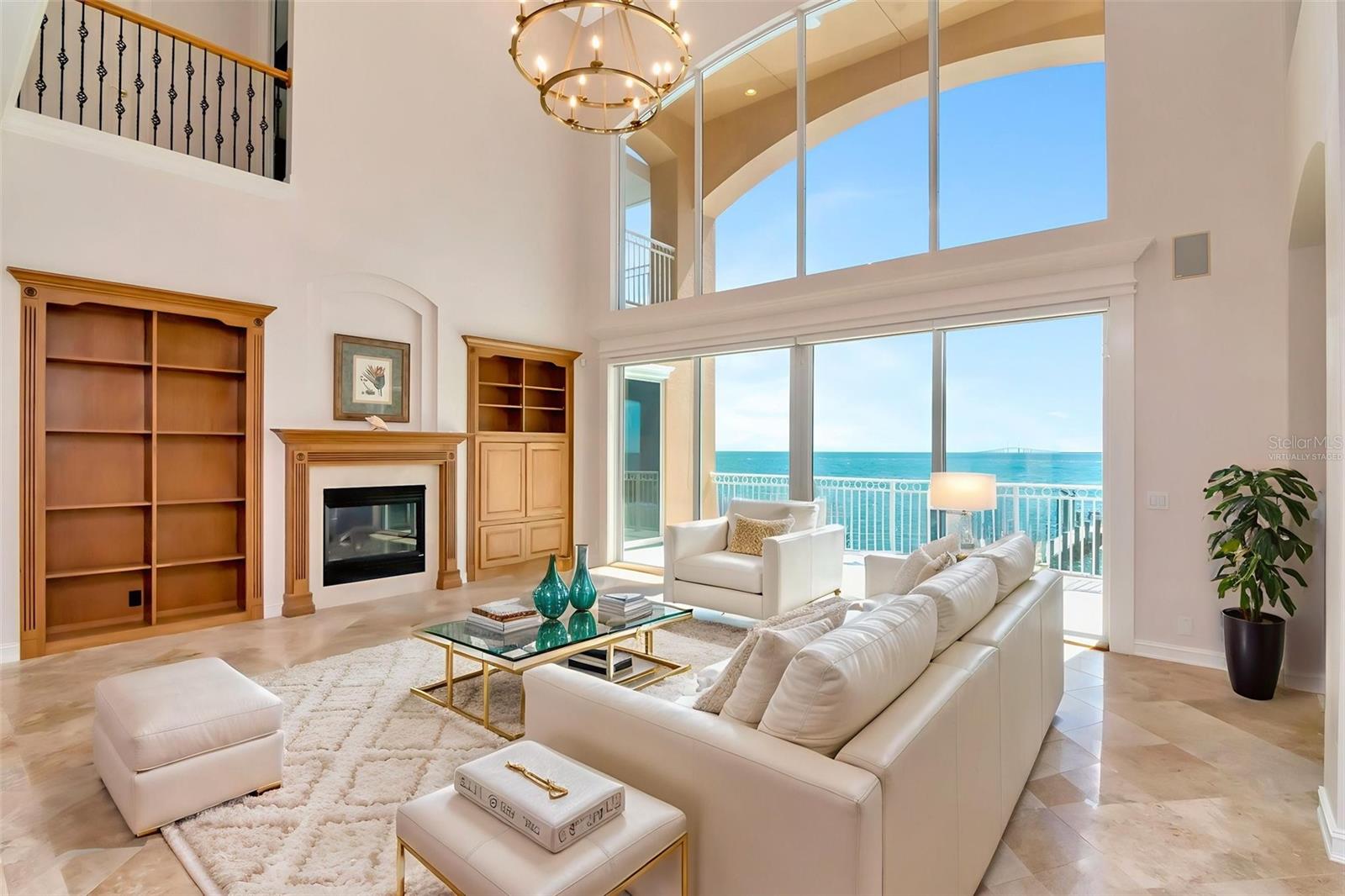 PARADISE POINTE - Residential