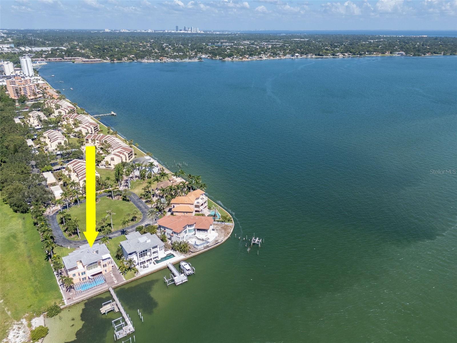 PARADISE POINTE - Residential