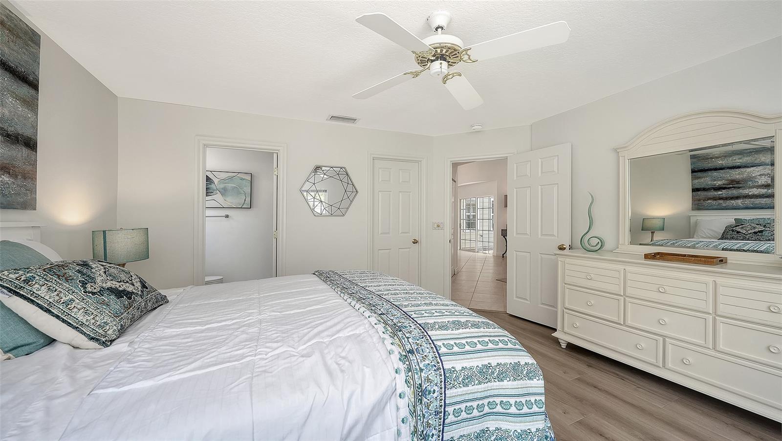 WINDING OAKS - Residential