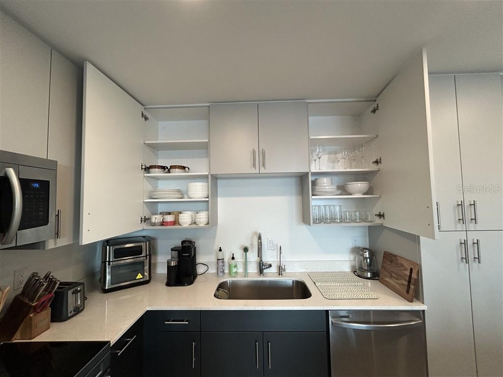 STRAND/SARASOTA - Residential Lease
