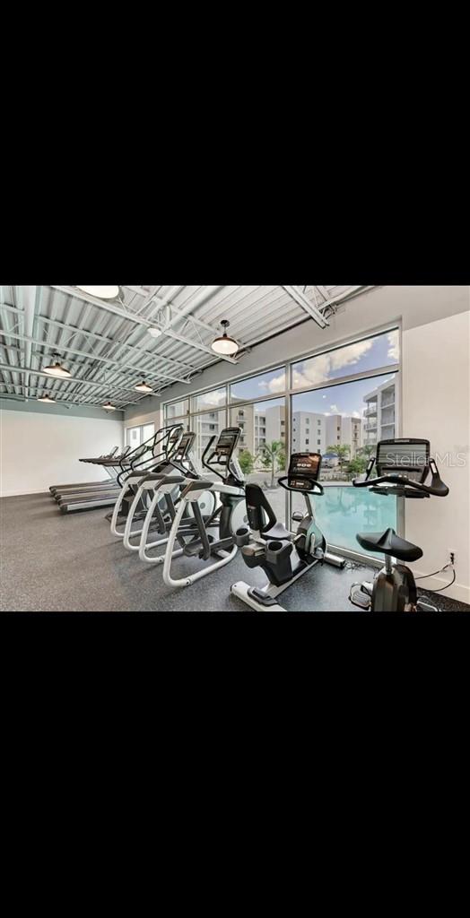 STRAND/SARASOTA - Residential Lease
