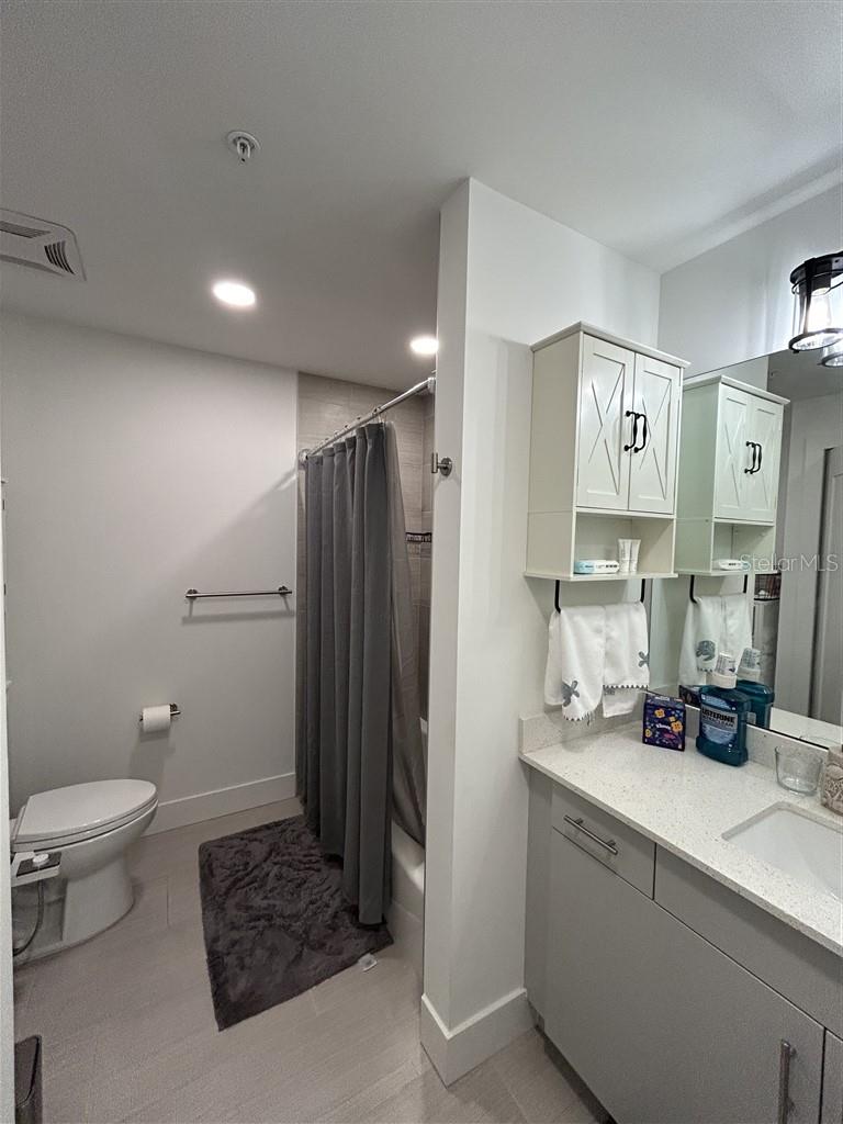STRAND/SARASOTA - Residential Lease