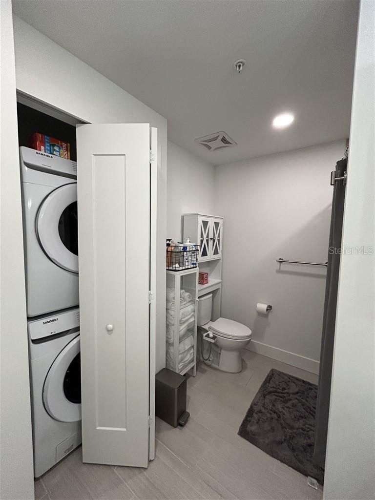 STRAND/SARASOTA - Residential Lease