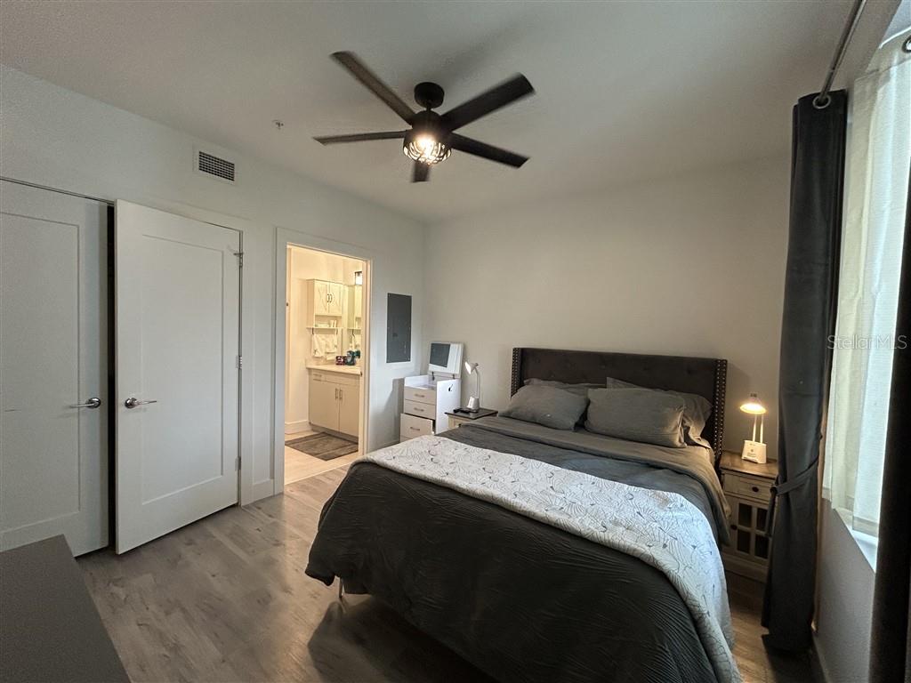 STRAND/SARASOTA - Residential Lease