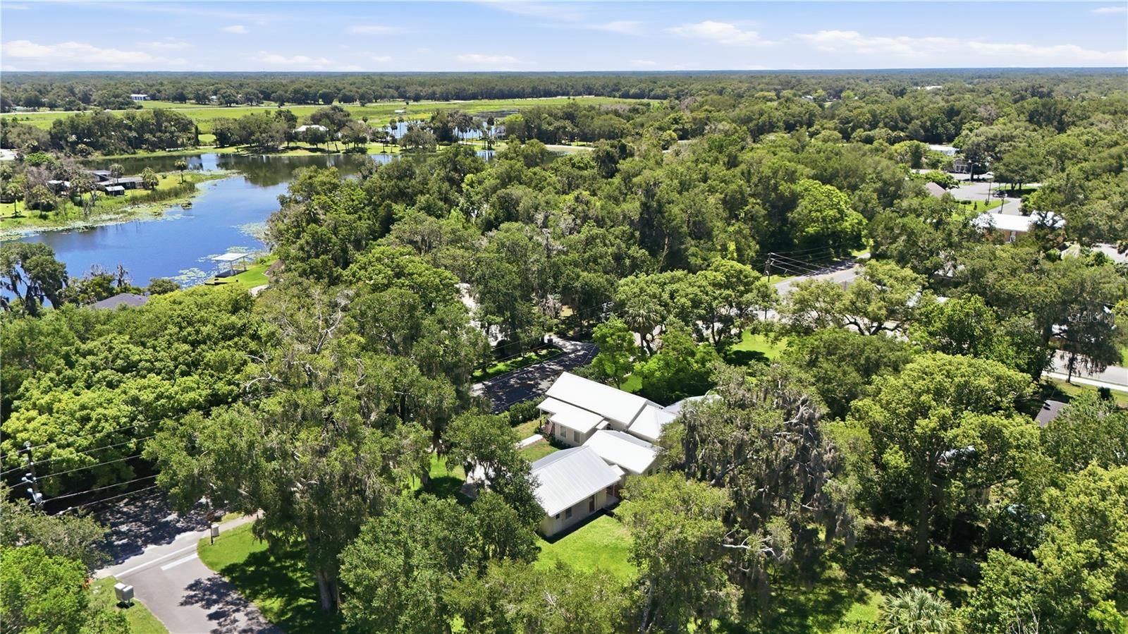 LAKE HELEN - Residential