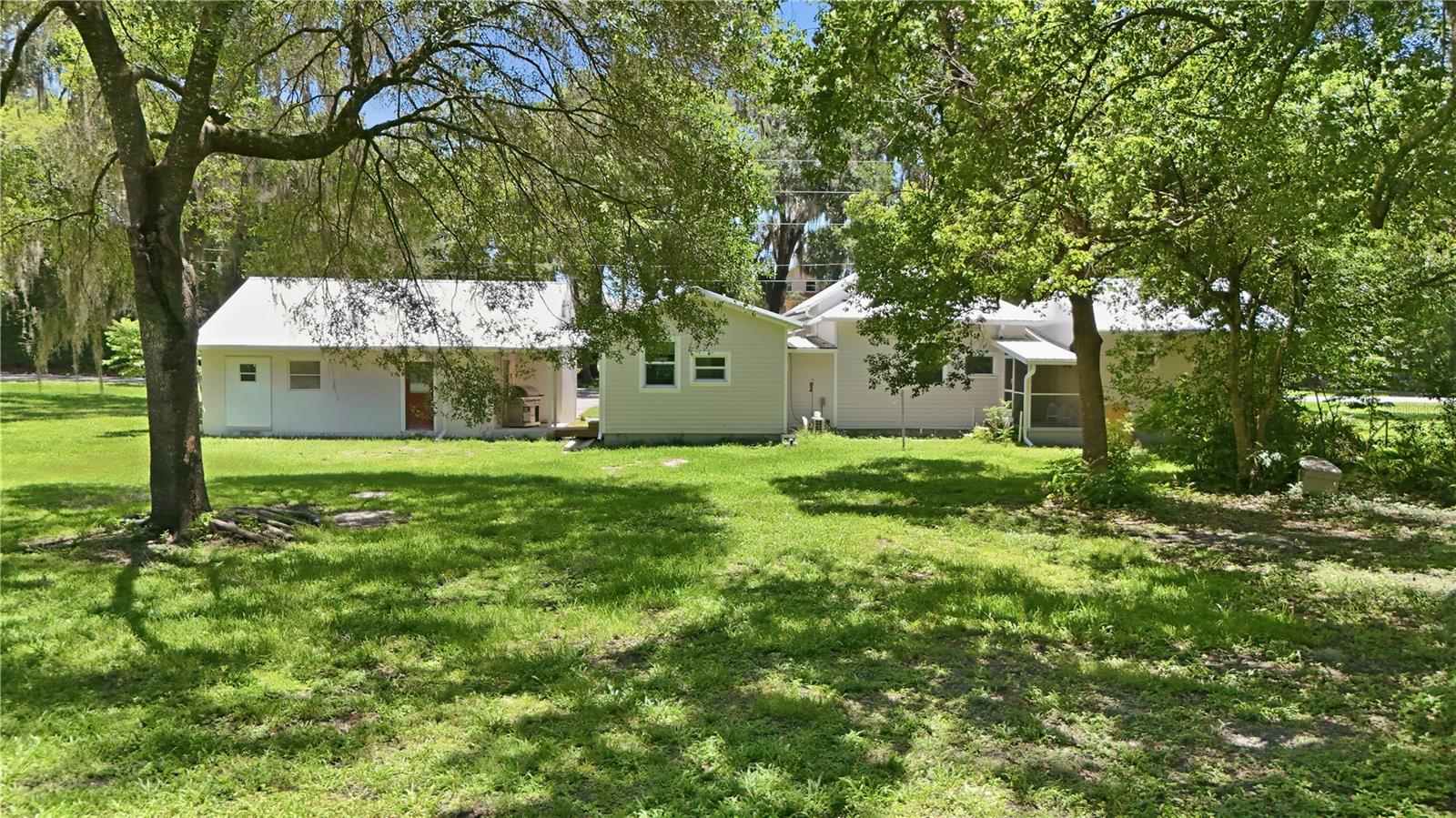 LAKE HELEN - Residential