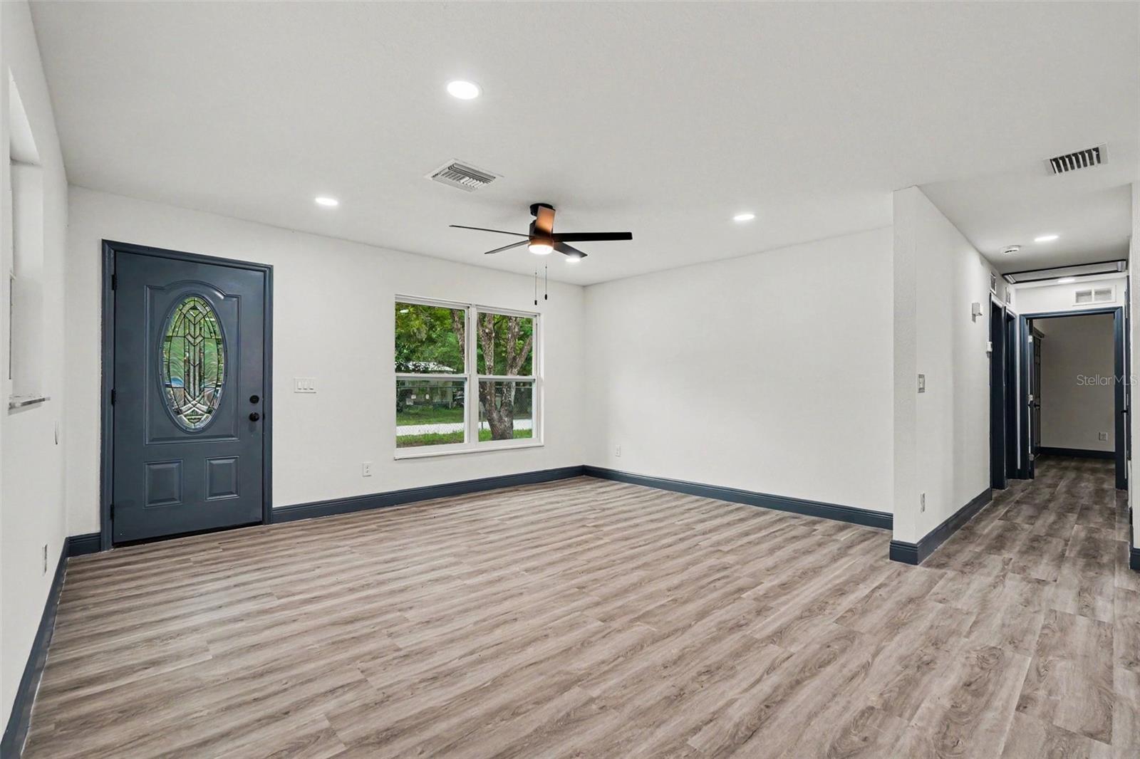 MOON LAKE ESTATES - Residential