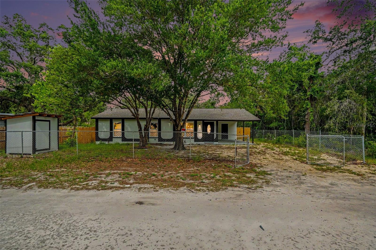 MOON LAKE ESTATES - Residential