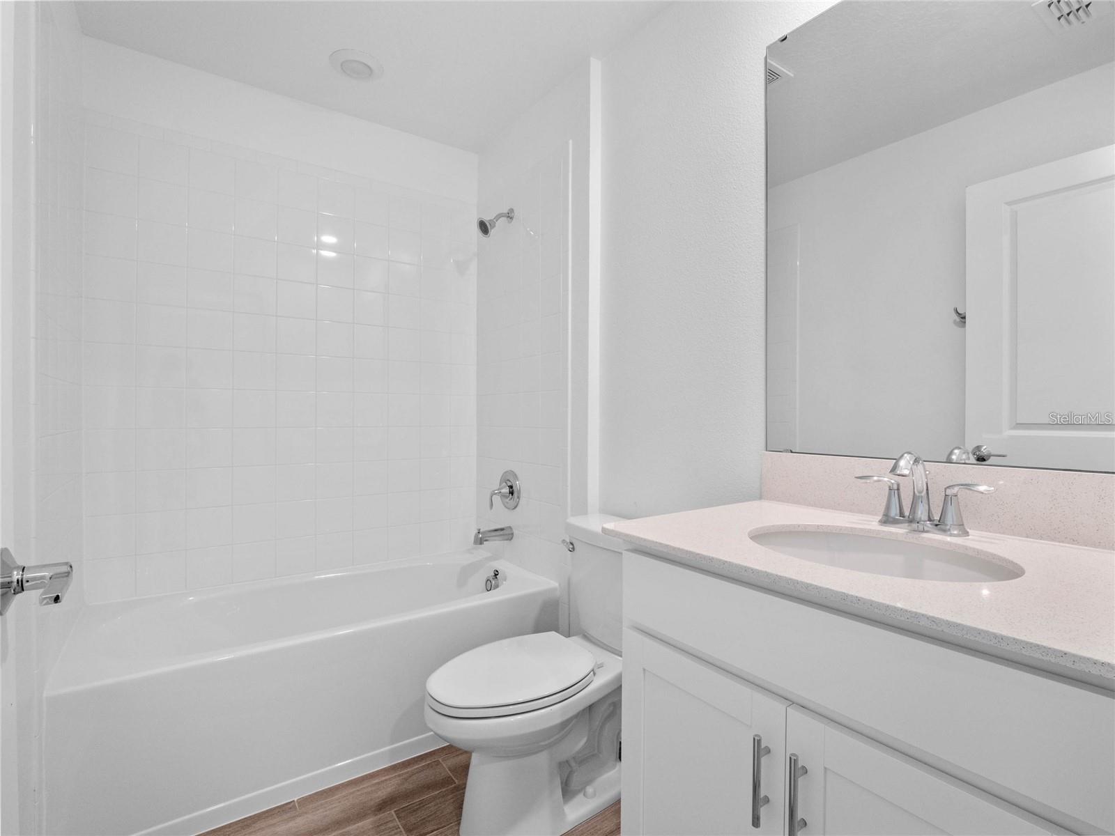 TRINITY LAKES PH 1 - Residential Lease