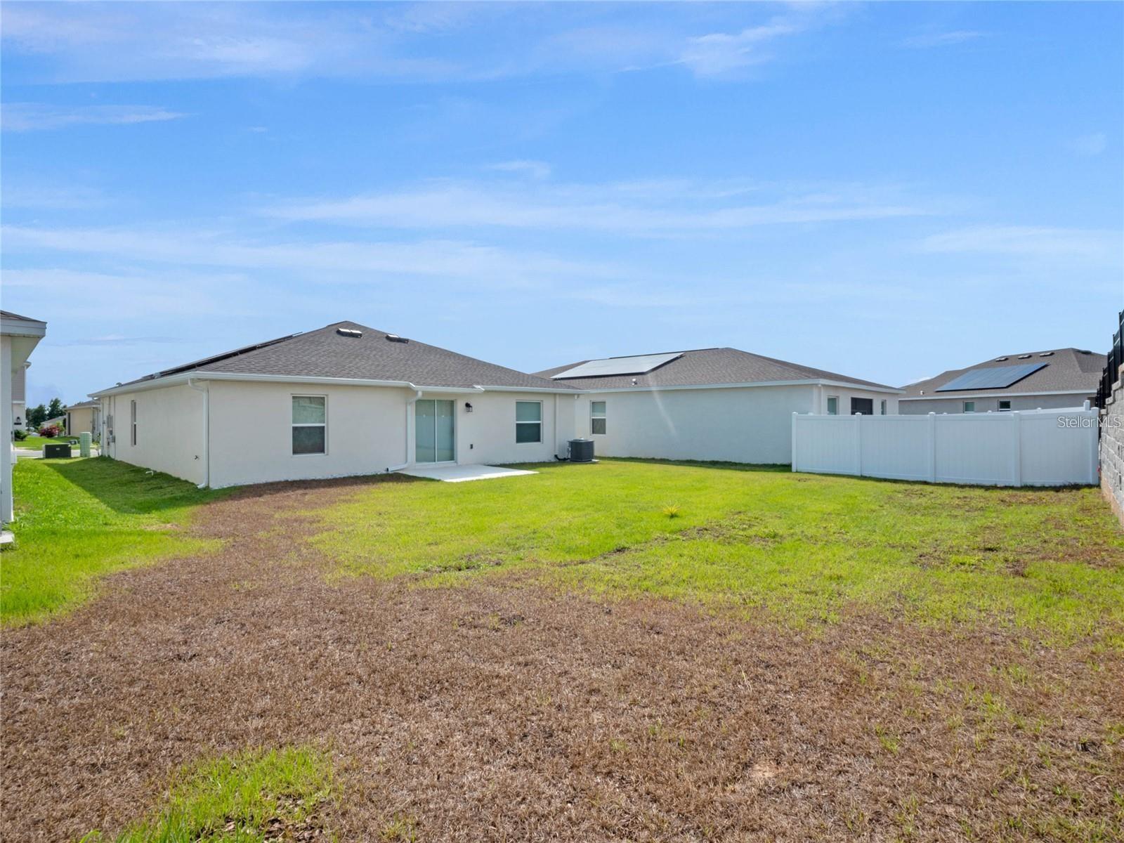 TRINITY LAKES PH 1 - Residential Lease