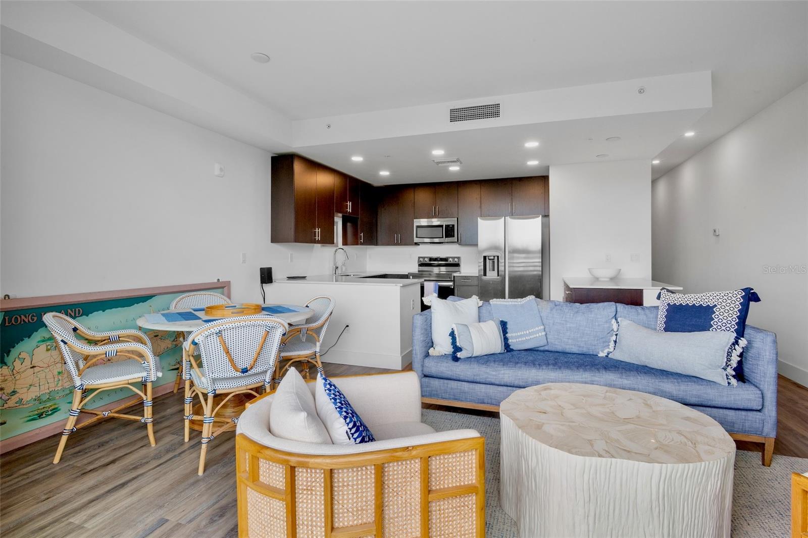 THE STRAND OF SARASOTA - Residential