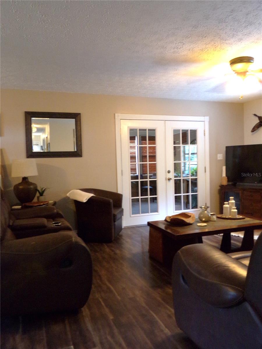 CAMELOT - Residential