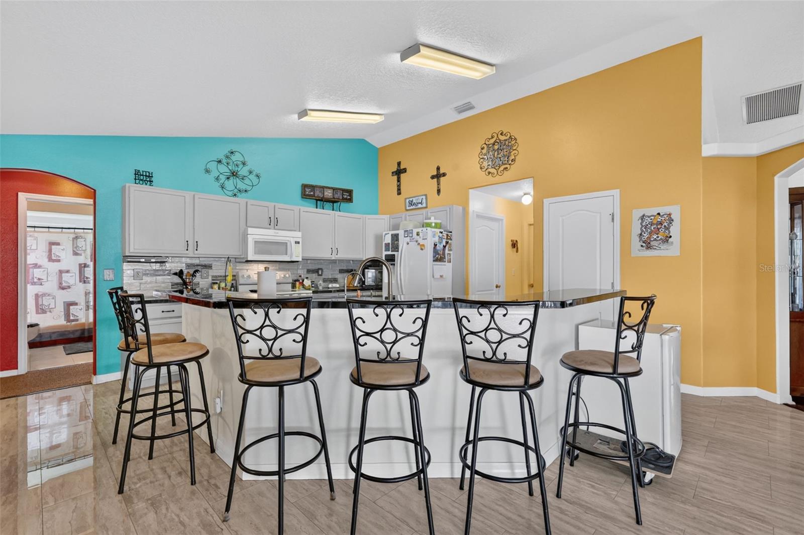 LOUISA POINTE PH I - Residential