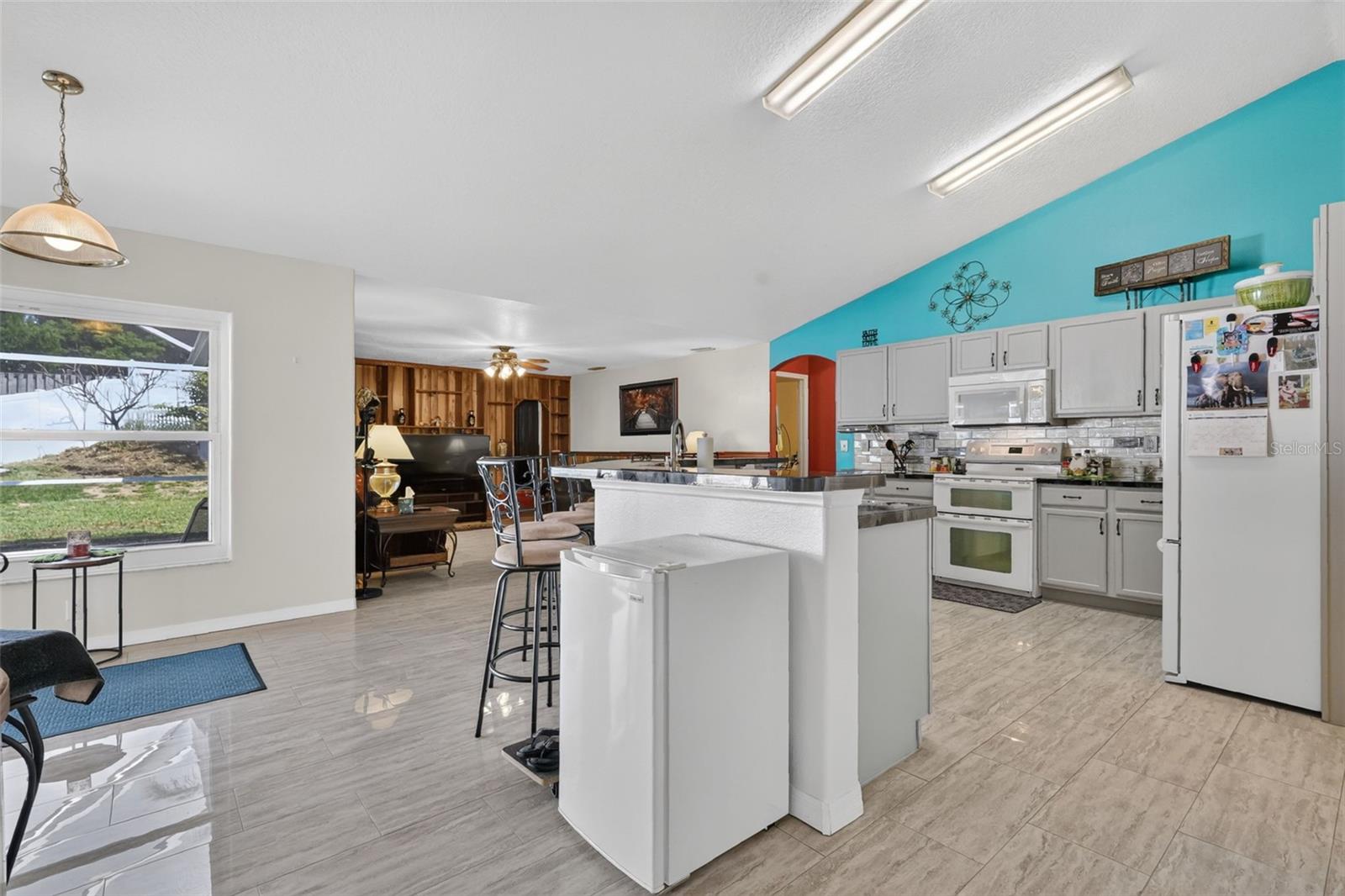 LOUISA POINTE PH I - Residential