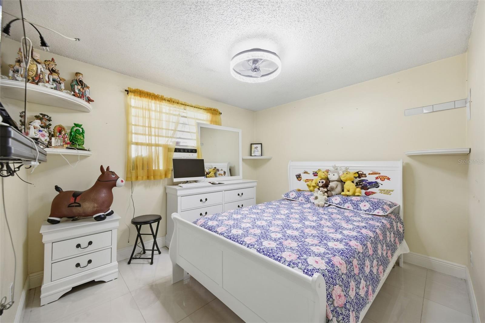 PINE CREST VILLA ADD 4 - Residential