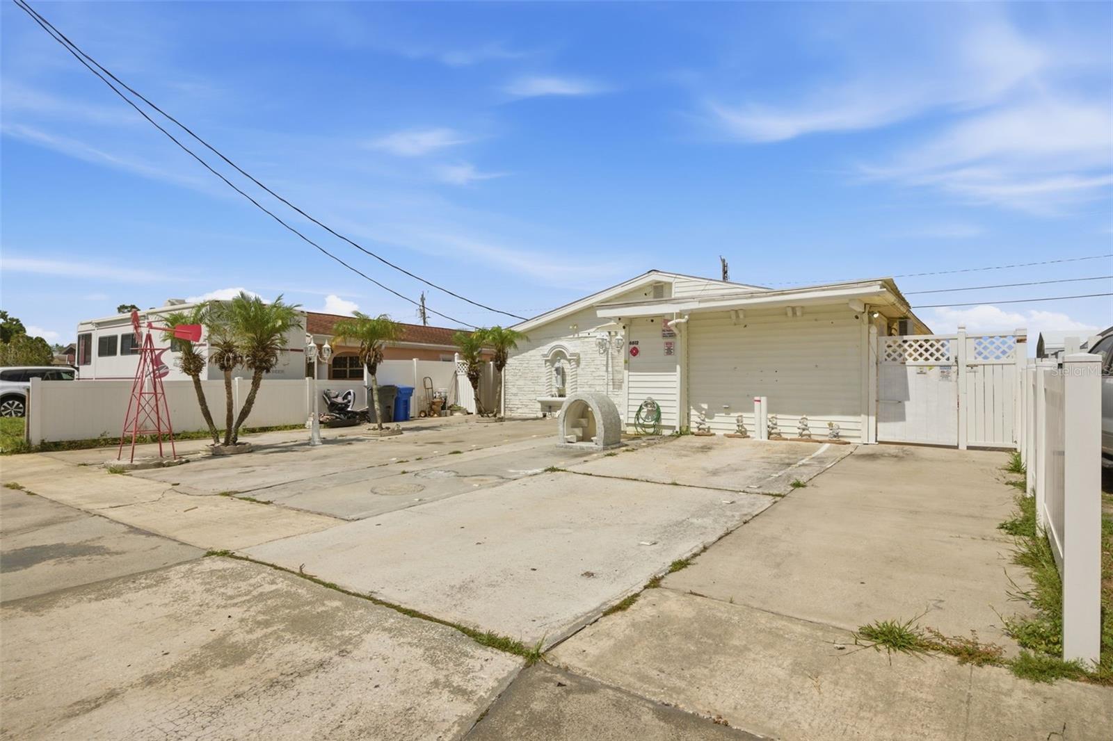 PINE CREST VILLA ADD 4 - Residential