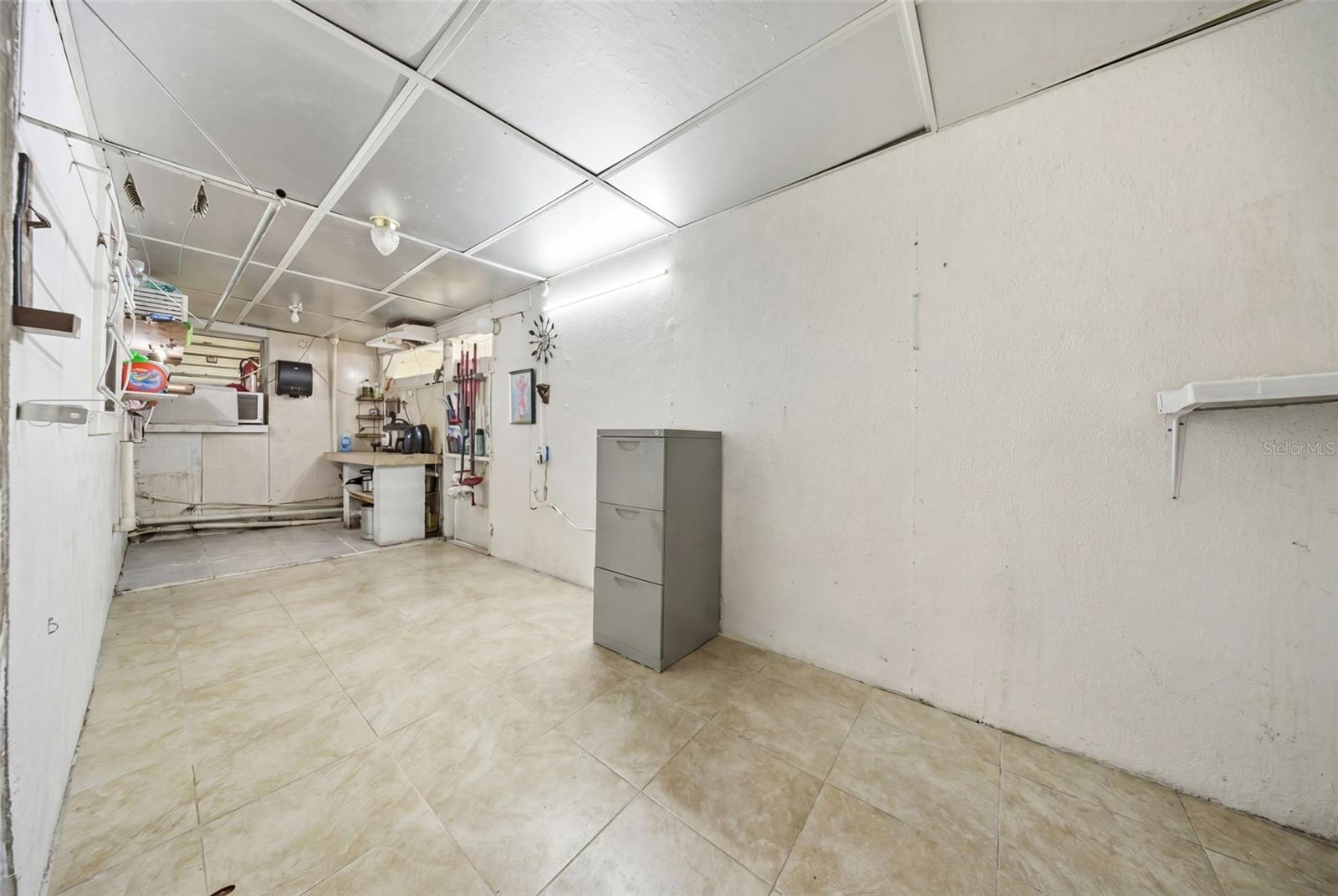 PINE CREST VILLA ADD 4 - Residential