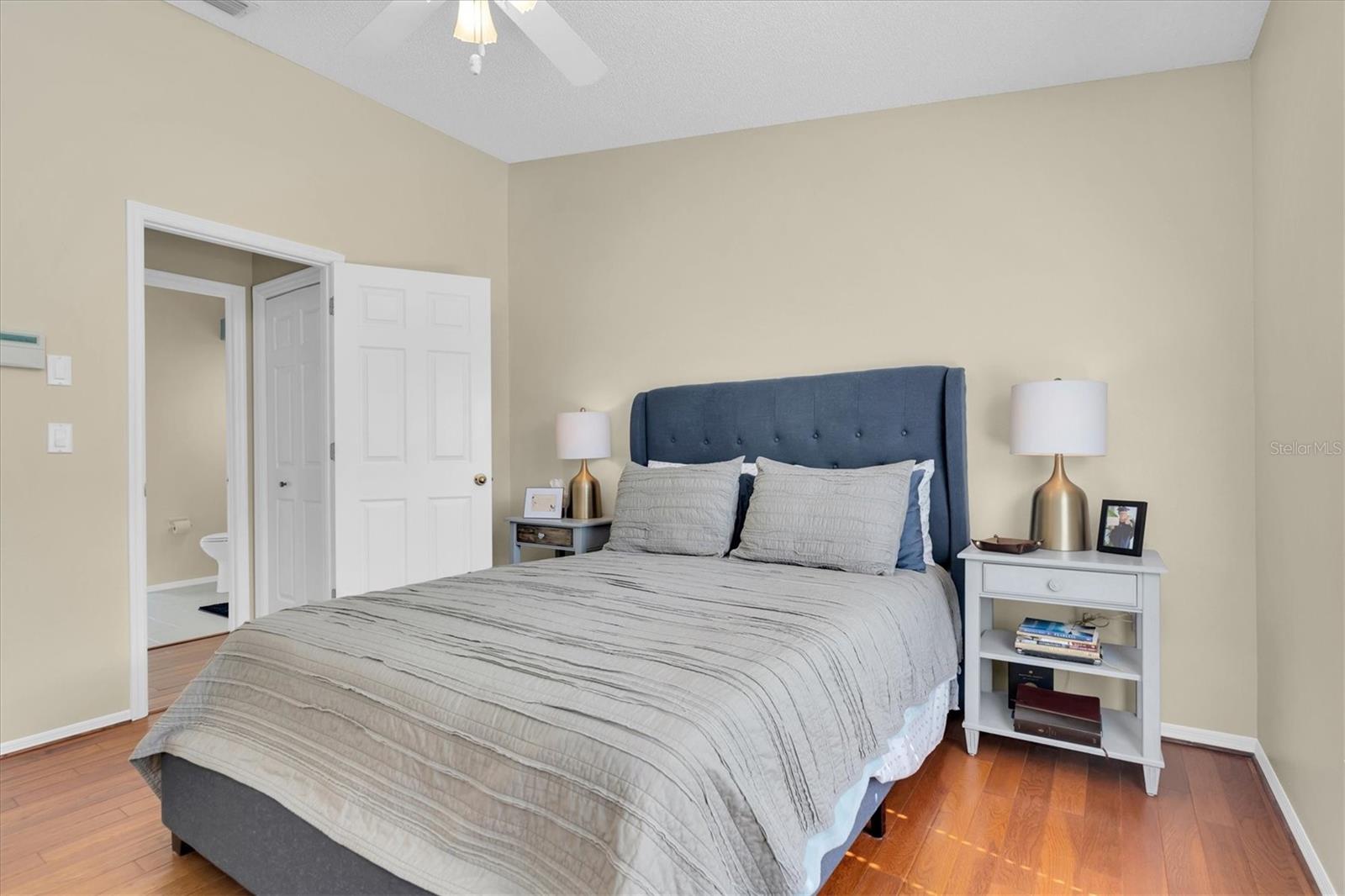 TRINITY OAKS - Residential