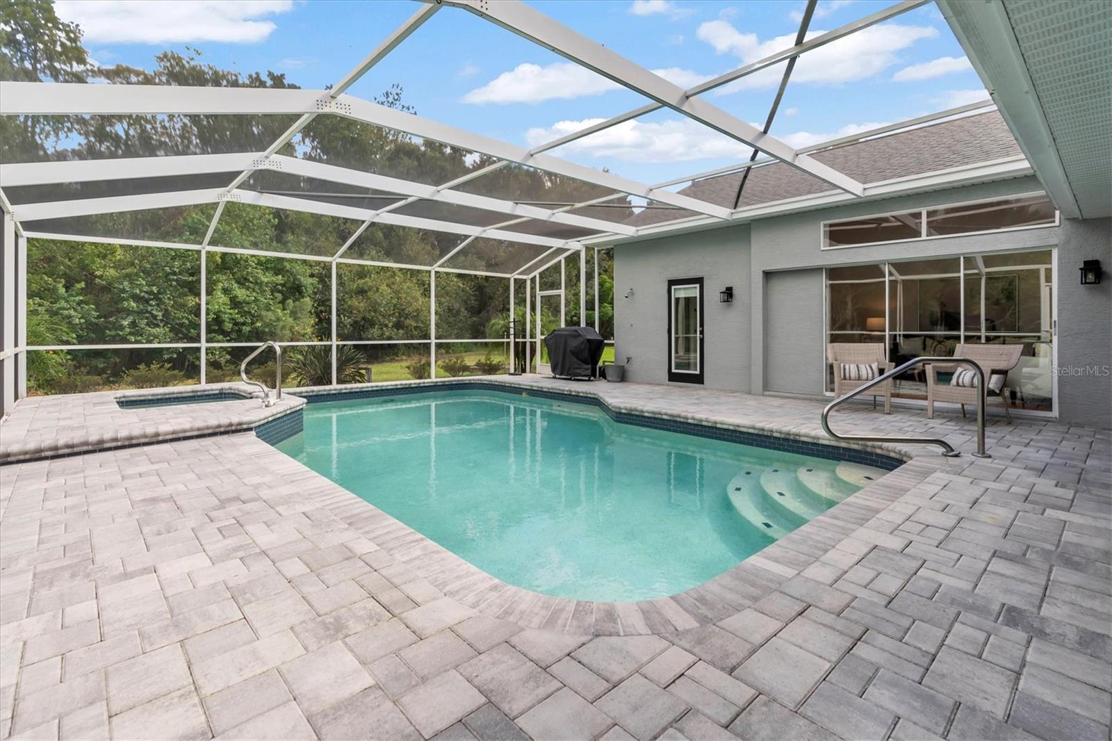 TRINITY OAKS - Residential
