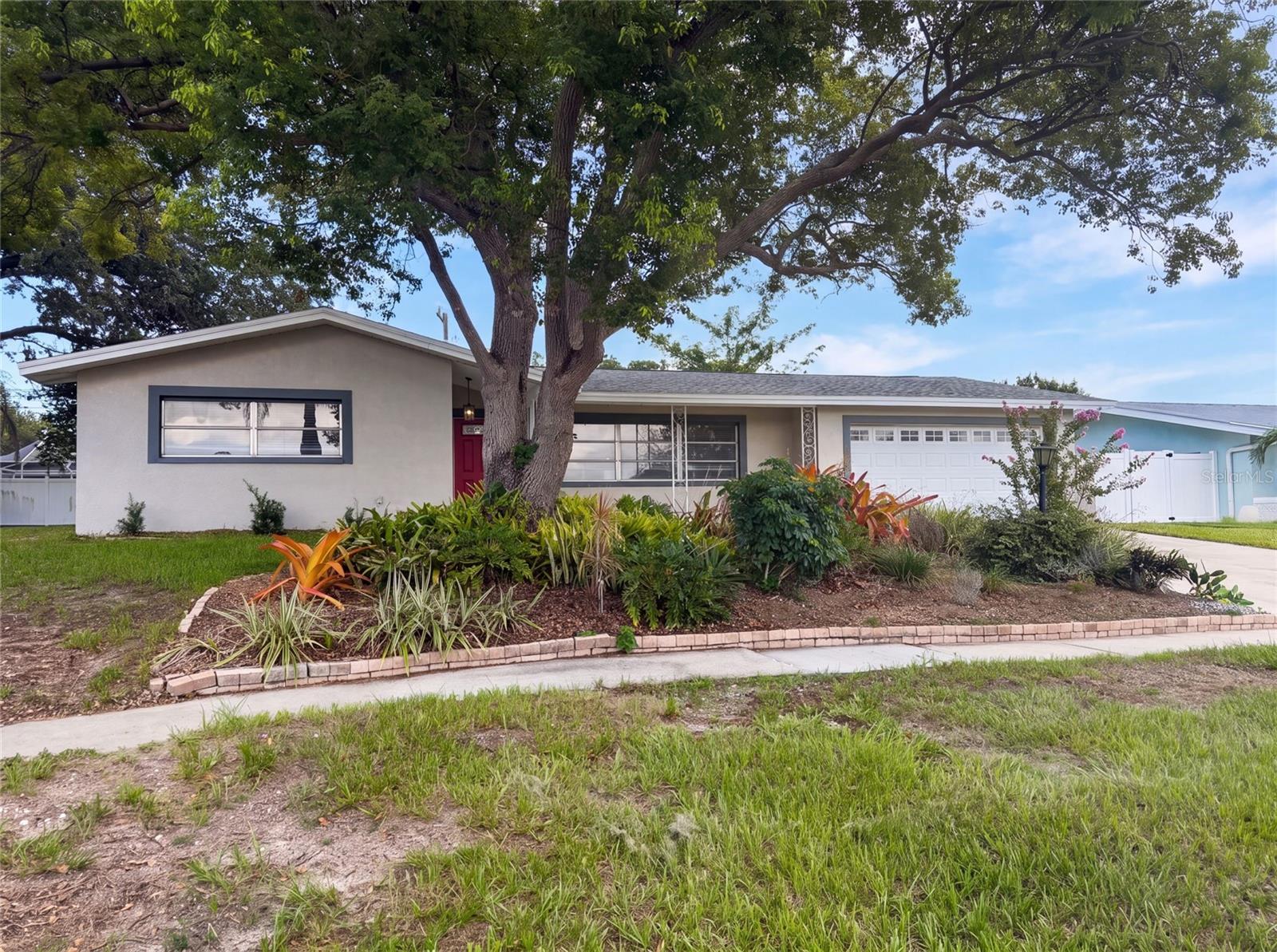 WOODRIDGE ESTATES - Residential