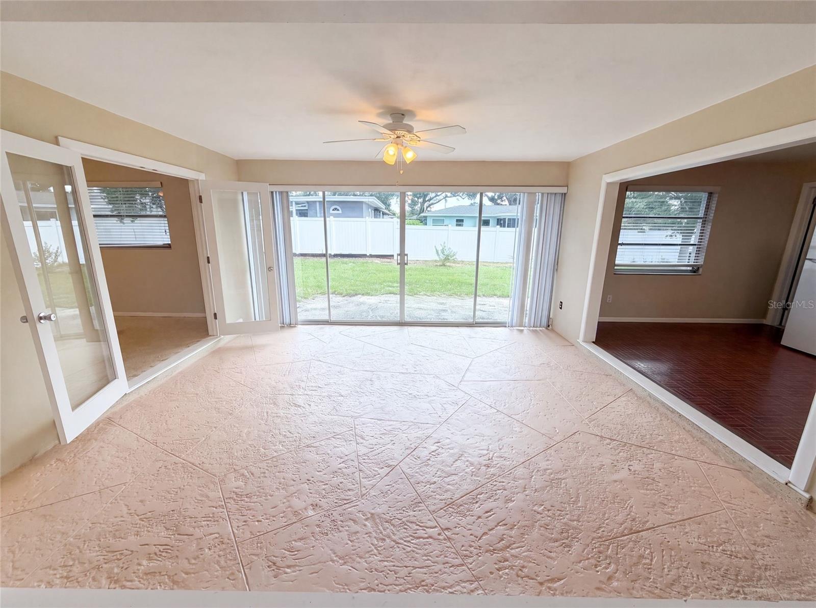WOODRIDGE ESTATES - Residential