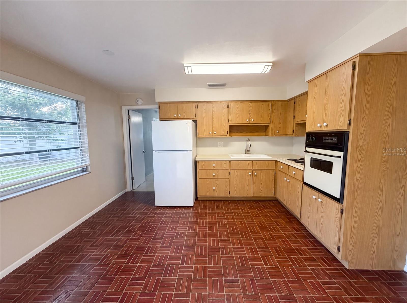 WOODRIDGE ESTATES - Residential