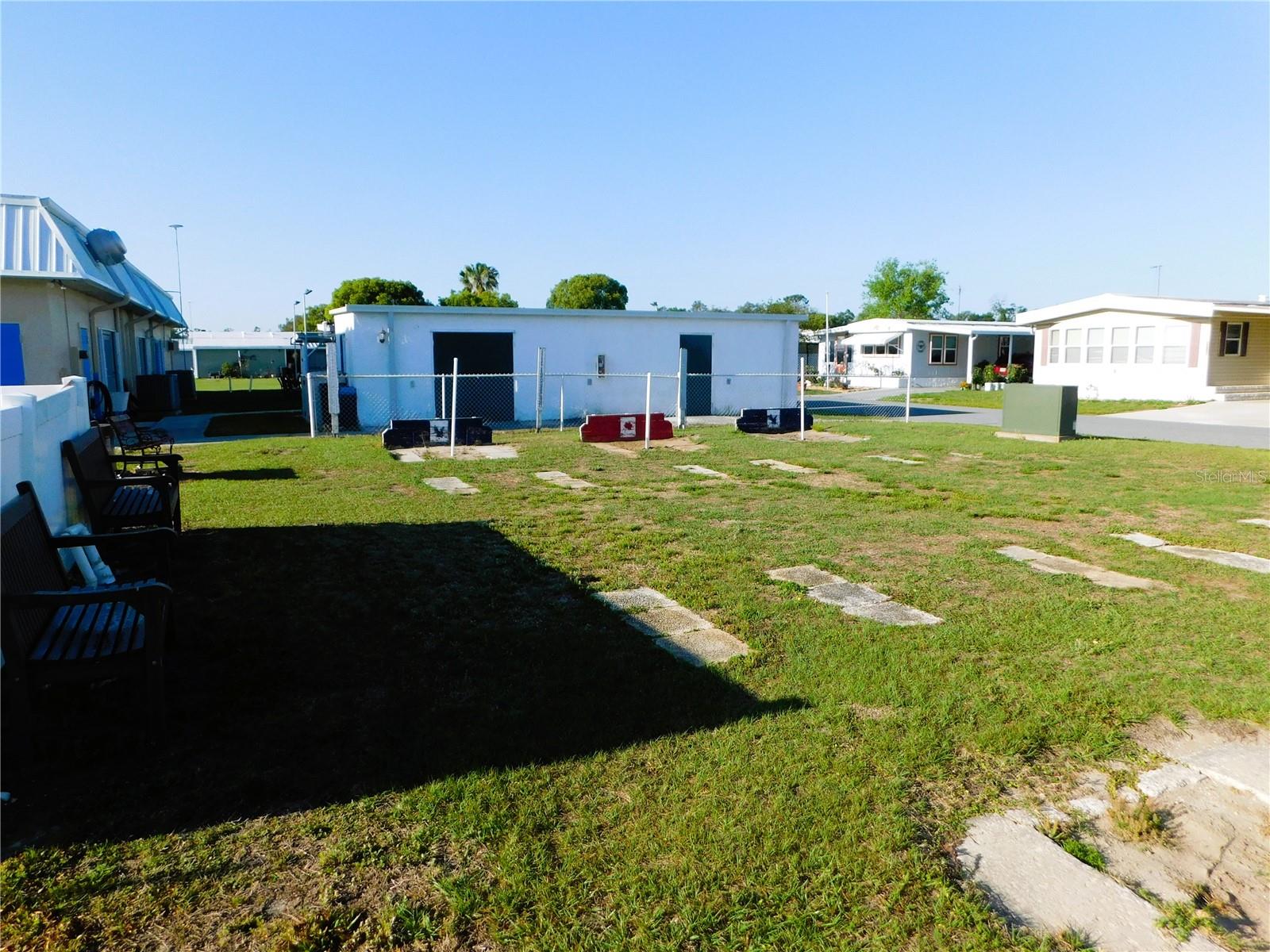 OAKS ROYAL MOBILE HOME SUB - Residential
