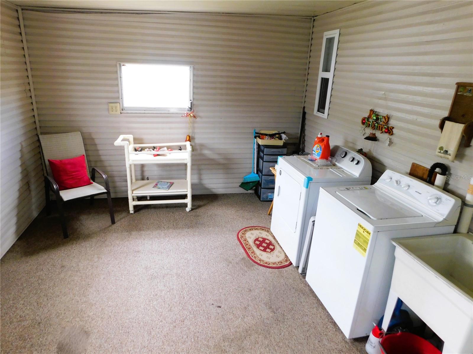 OAKS ROYAL MOBILE HOME SUB - Residential