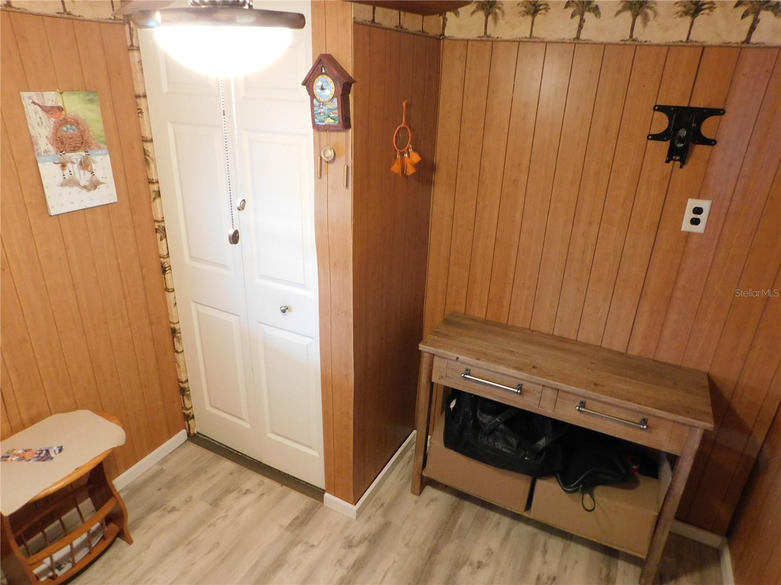 OAKS ROYAL MOBILE HOME SUB - Residential