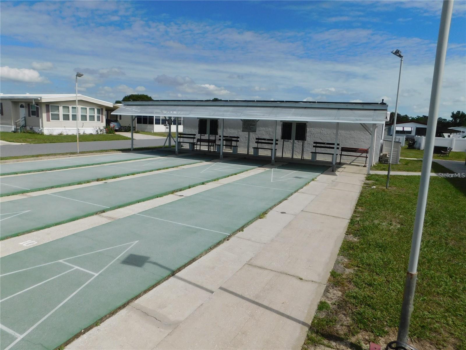 OAKS ROYAL MOBILE HOME SUB - Residential