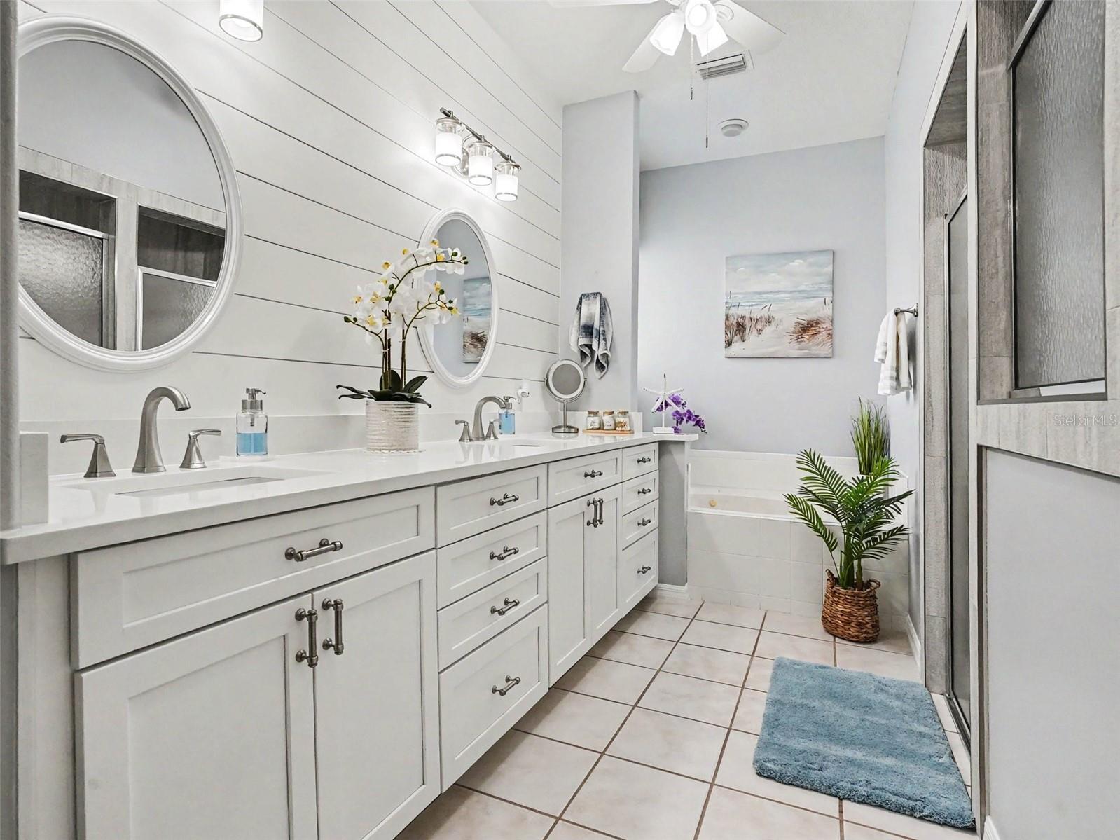 ROYAL HARBOR - Residential