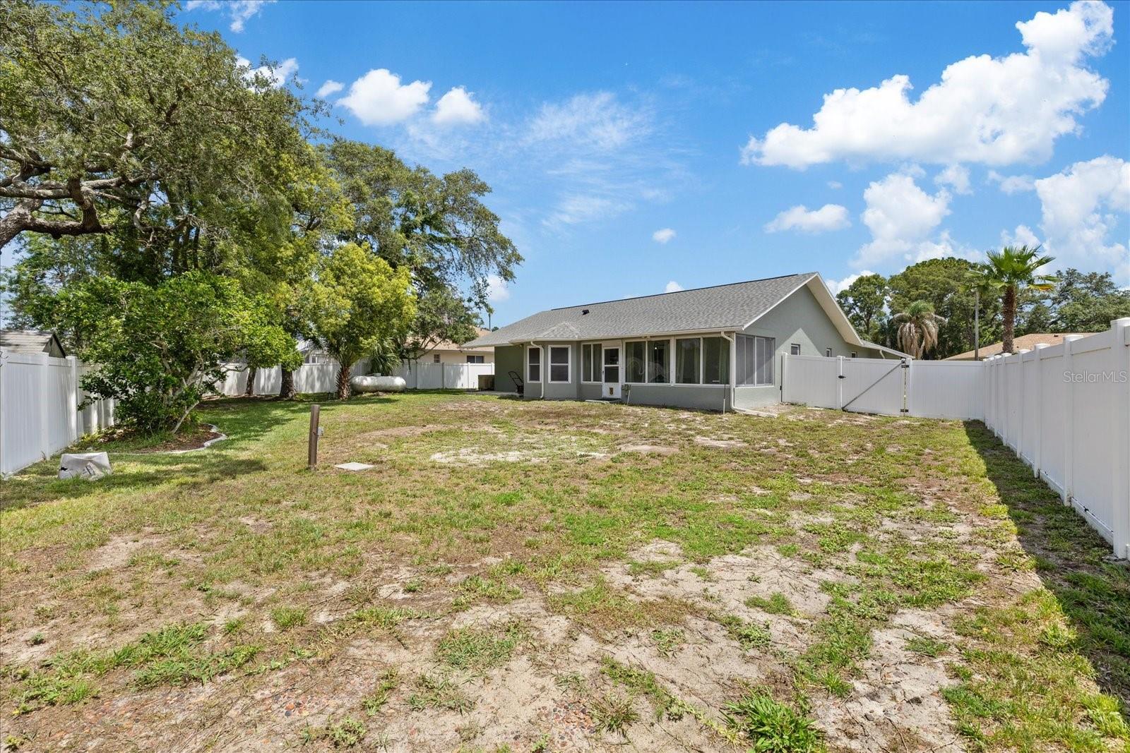 BERKELEY MANOR - Residential