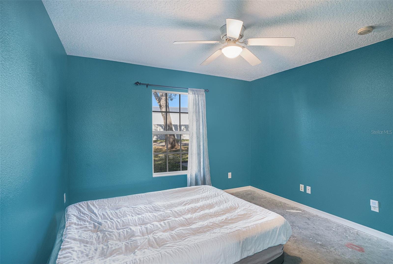 DEVANE & LOWRY - Residential