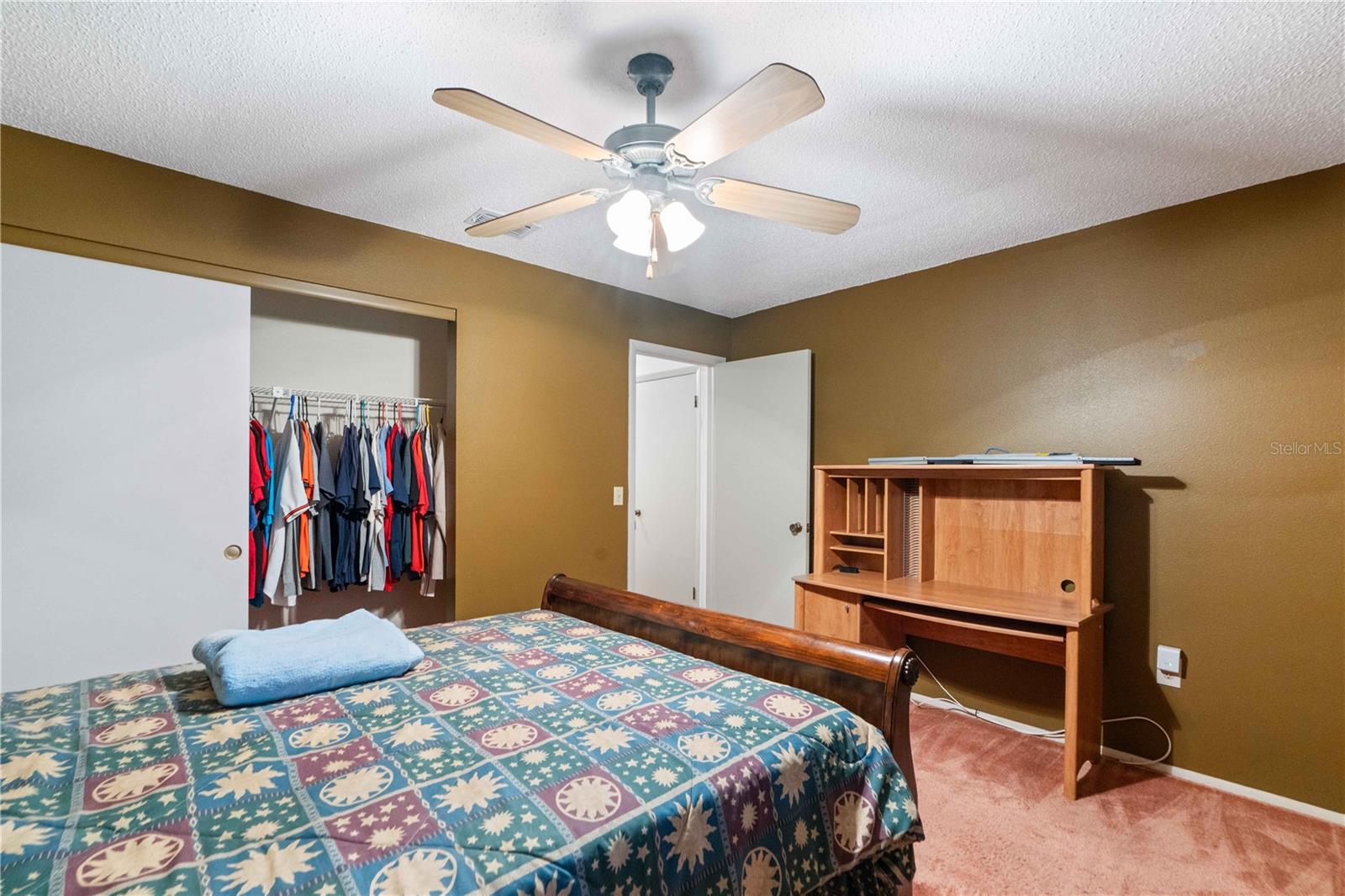 REGENCY PARK - Residential