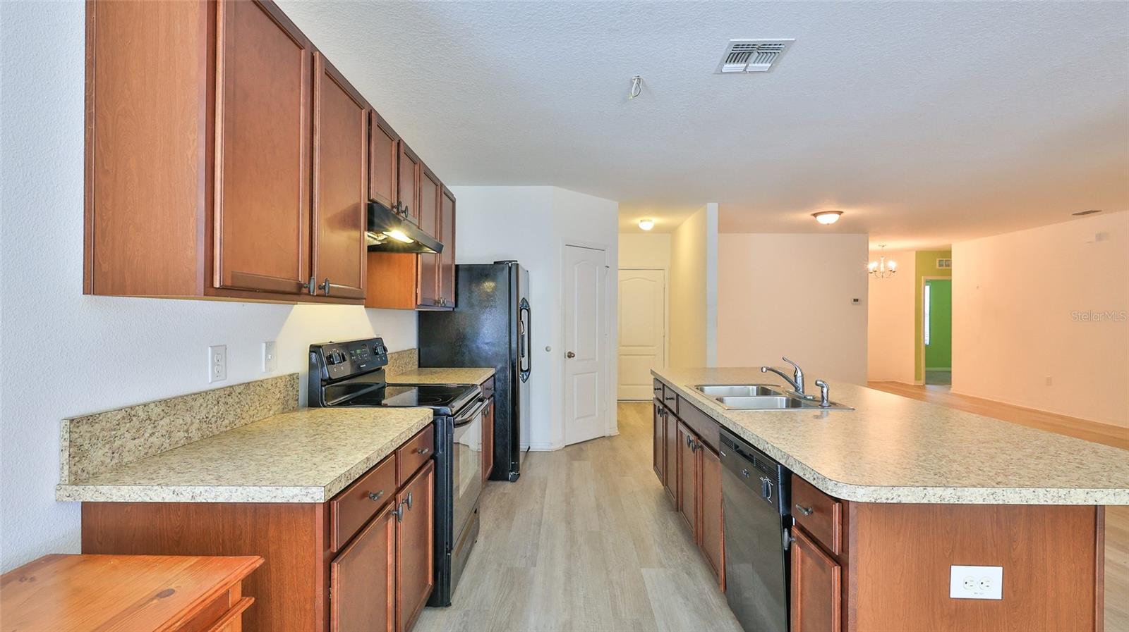EDGEWATER LAKES N PH 01A - Residential