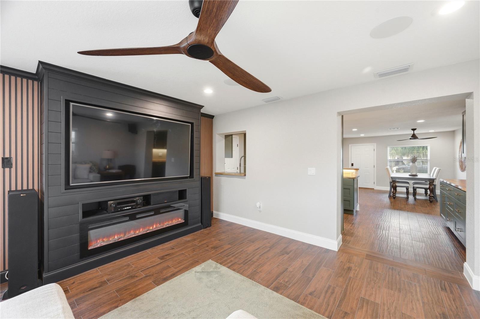 SUN COAST ESTATES - Residential