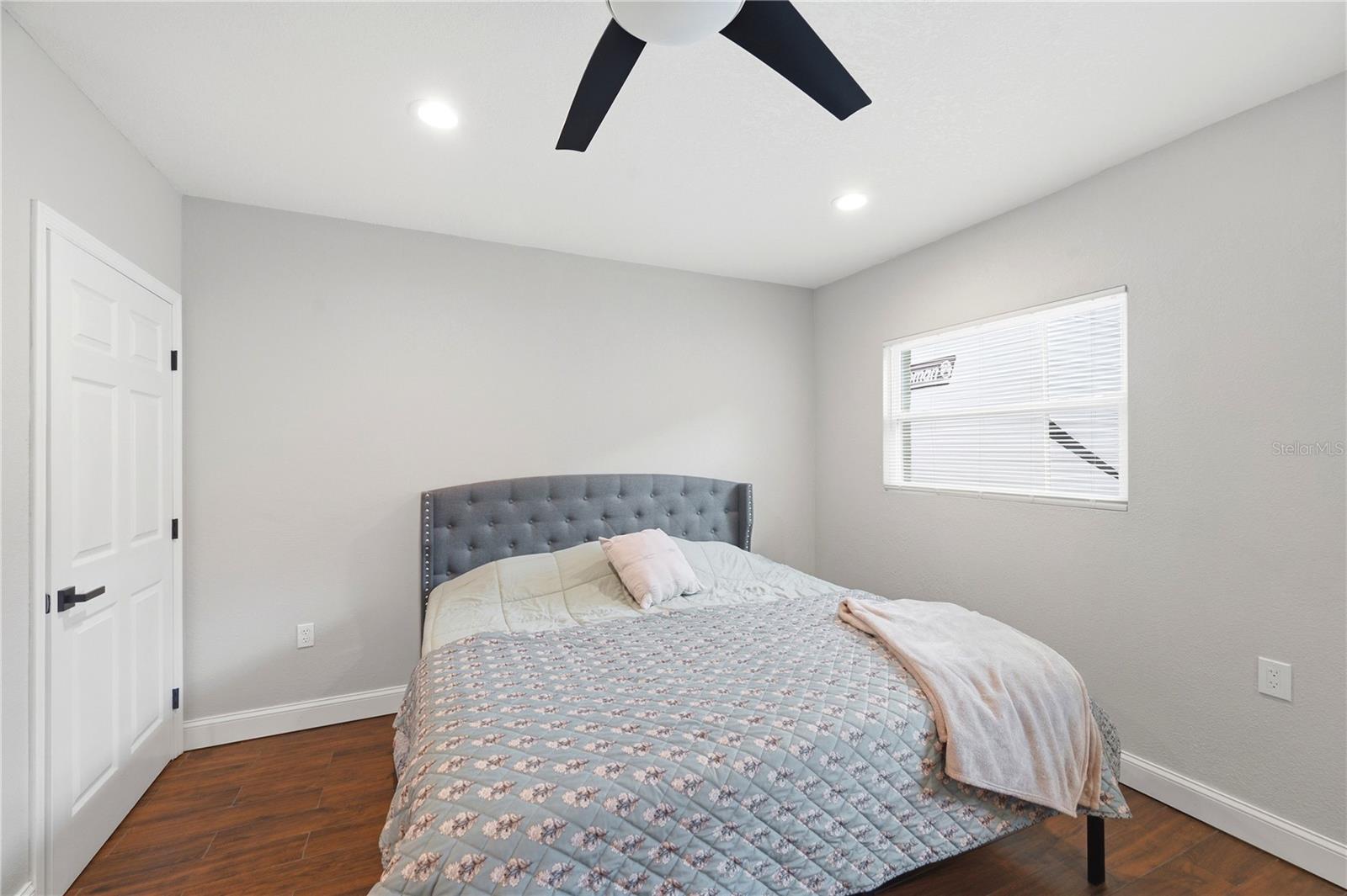 SUN COAST ESTATES - Residential